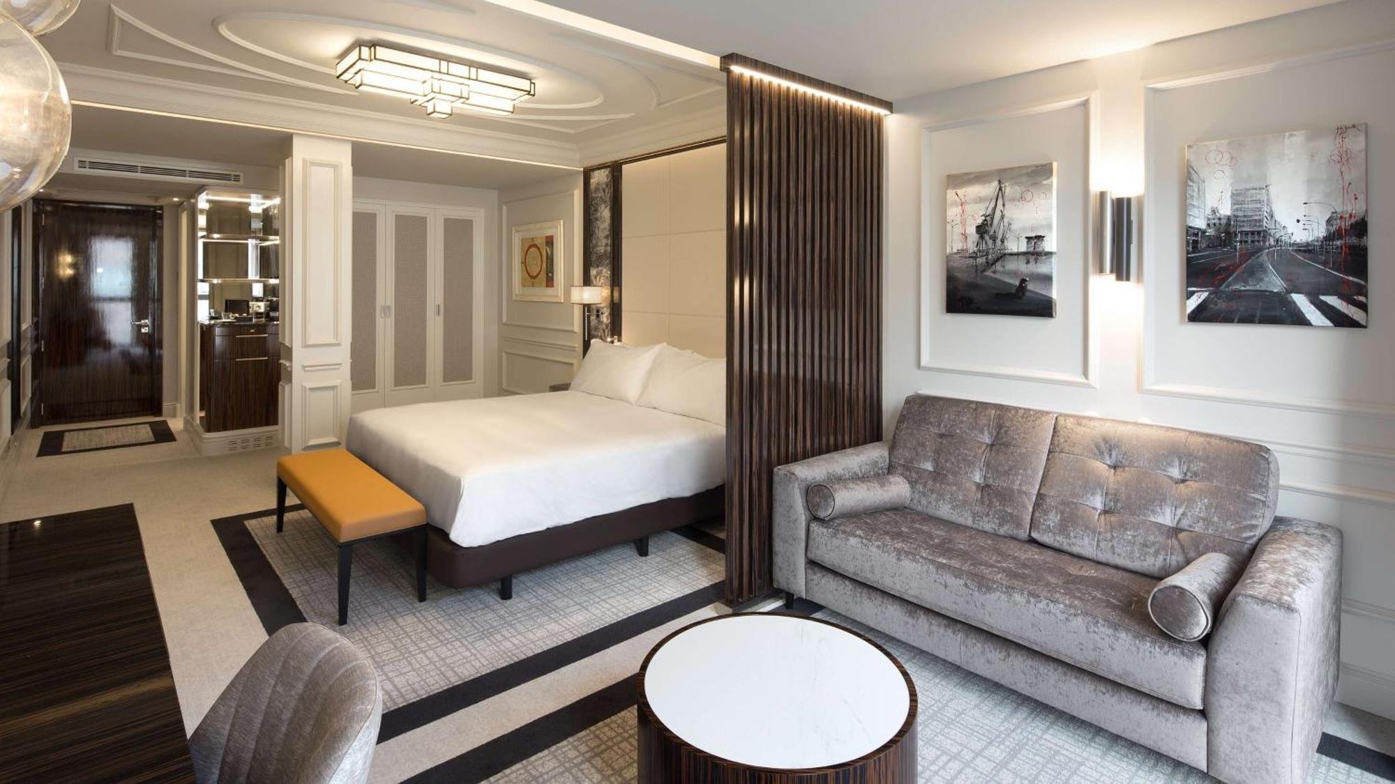 Doubletree By Hilton Ла-Корунья Экстерьер фото
