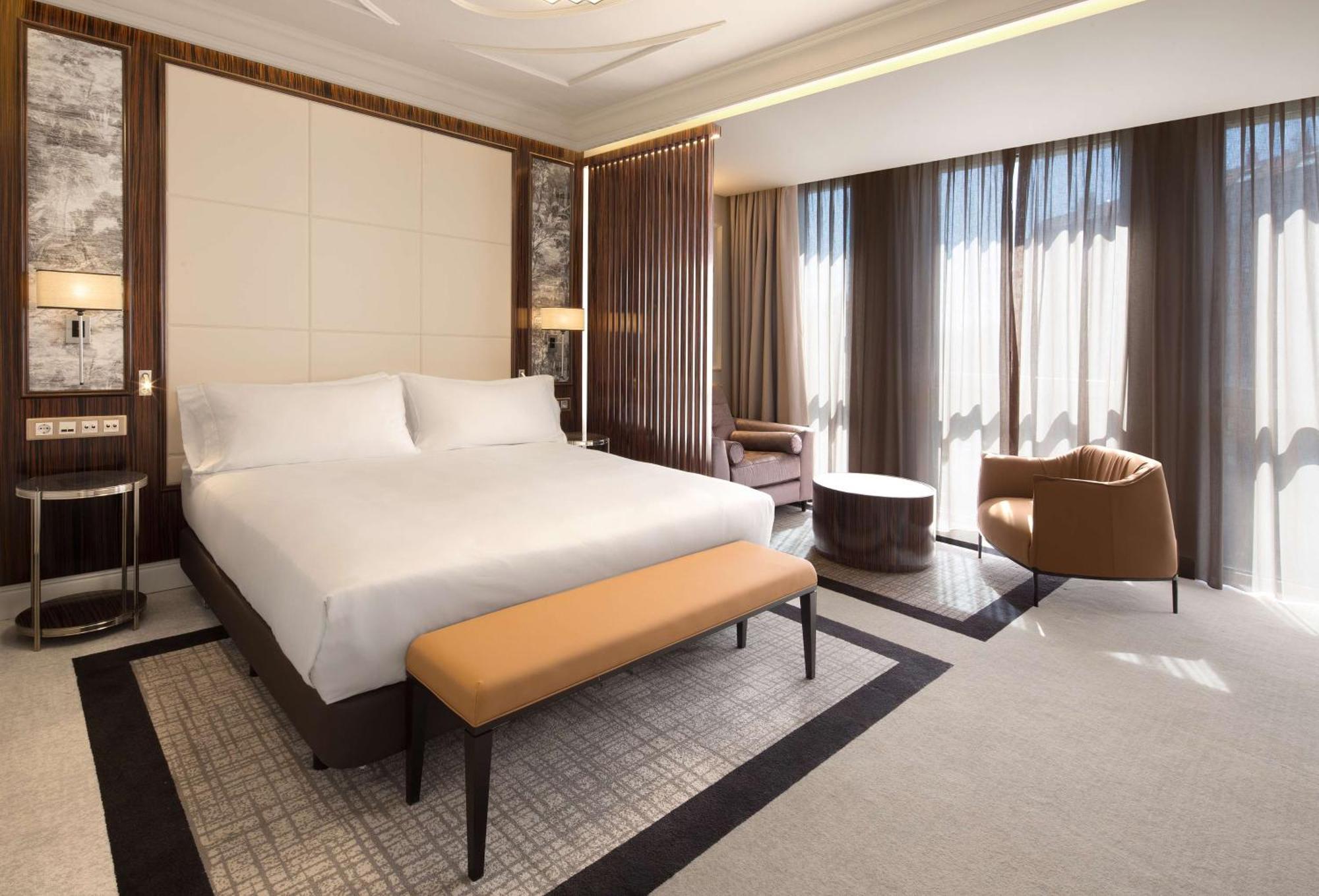 Doubletree By Hilton Ла-Корунья Экстерьер фото
